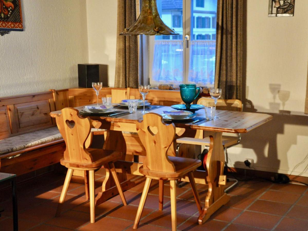 Zur Alten Schmiede, 70m2 Mit Kaminfeuer, Sauna, E-auto-ladestation Fraubrunnen